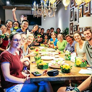 Sonderia Lazybones Hostel- Wenshu Temple Side, Chill Hostel With All-Day Brunch, Travel Agency In English & Local Bar Vibes